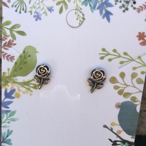3/$12 💎Sterling Silver 🌹 rose earrings